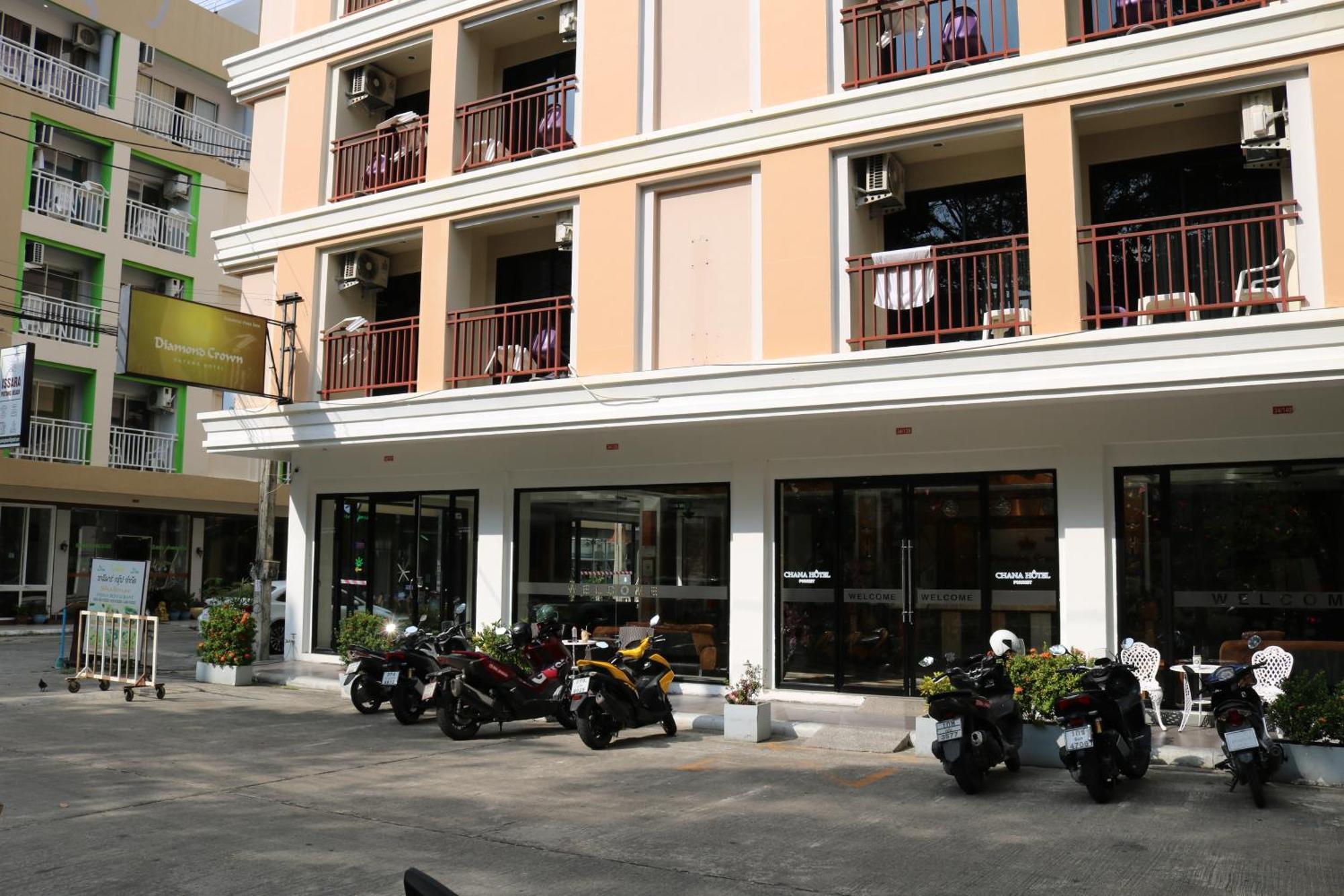 Diamond Crown Hotel Patong Exterior photo